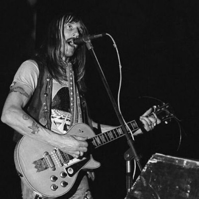 Dave Brock w/Dick Knight custom guitar